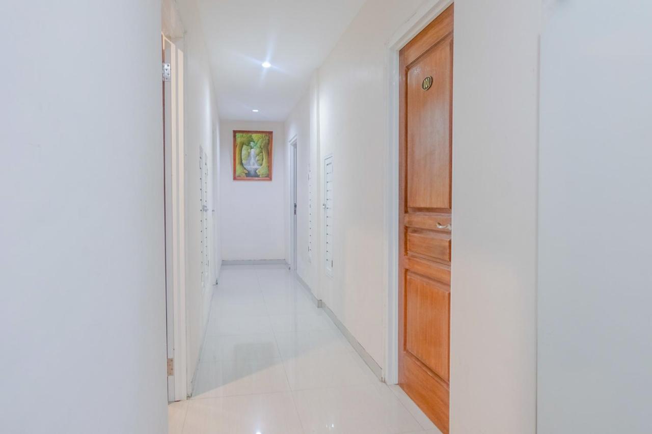 Oyo 696 Hasanah Guest House Syariah De Saphire 말랑 외부 사진