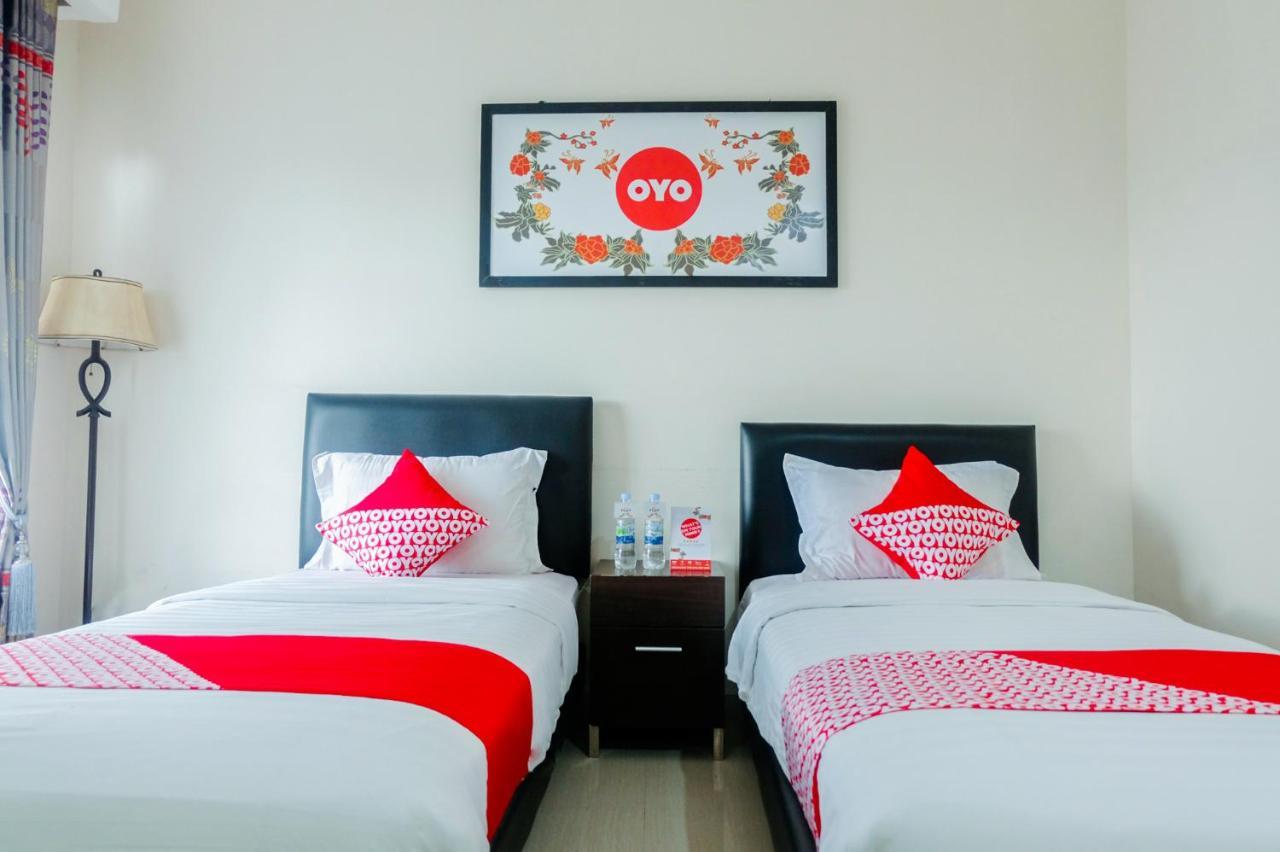 Oyo 696 Hasanah Guest House Syariah De Saphire 말랑 외부 사진