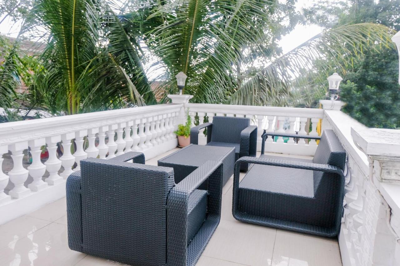 Oyo 696 Hasanah Guest House Syariah De Saphire 말랑 외부 사진