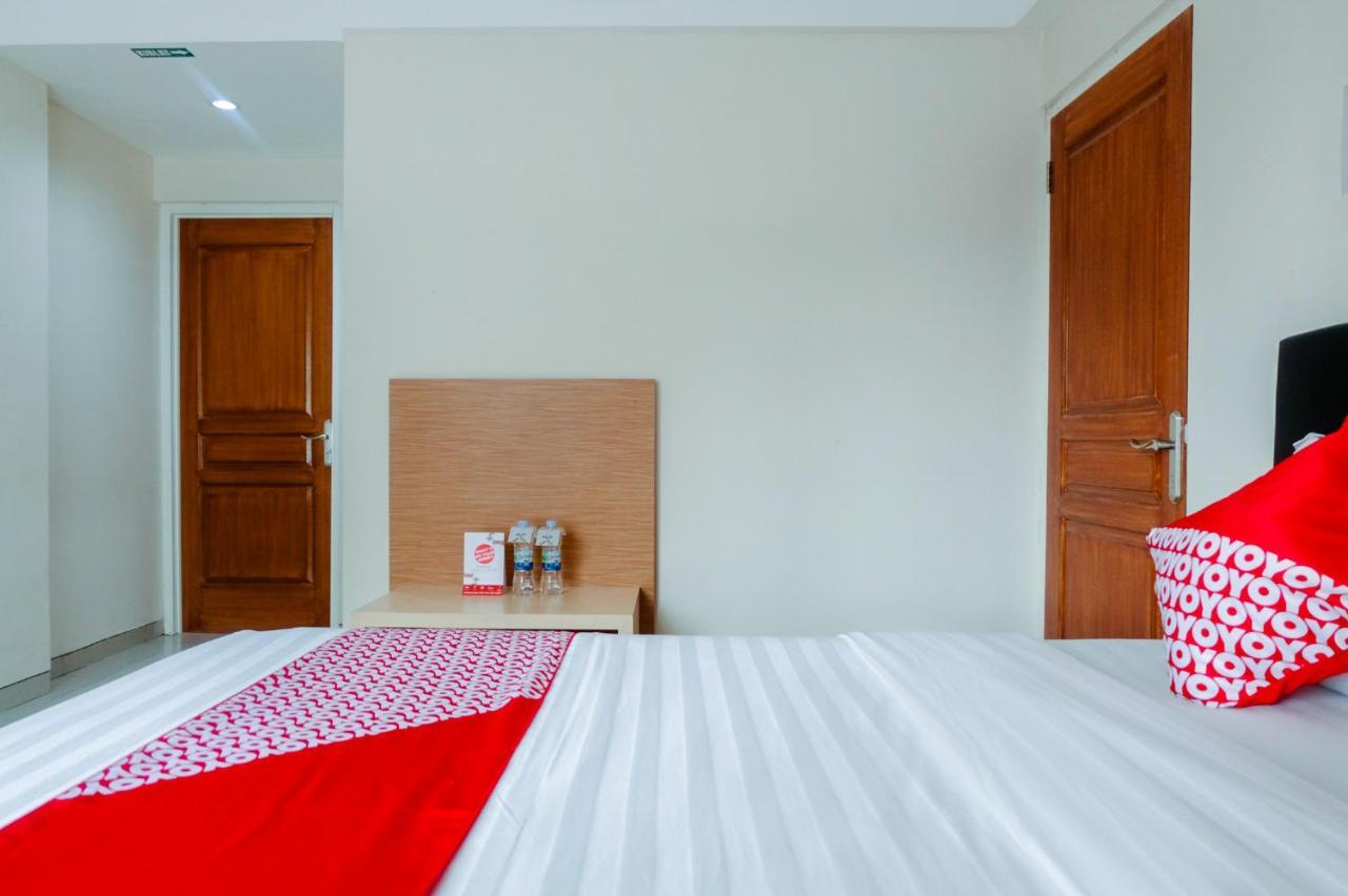 Oyo 696 Hasanah Guest House Syariah De Saphire 말랑 외부 사진