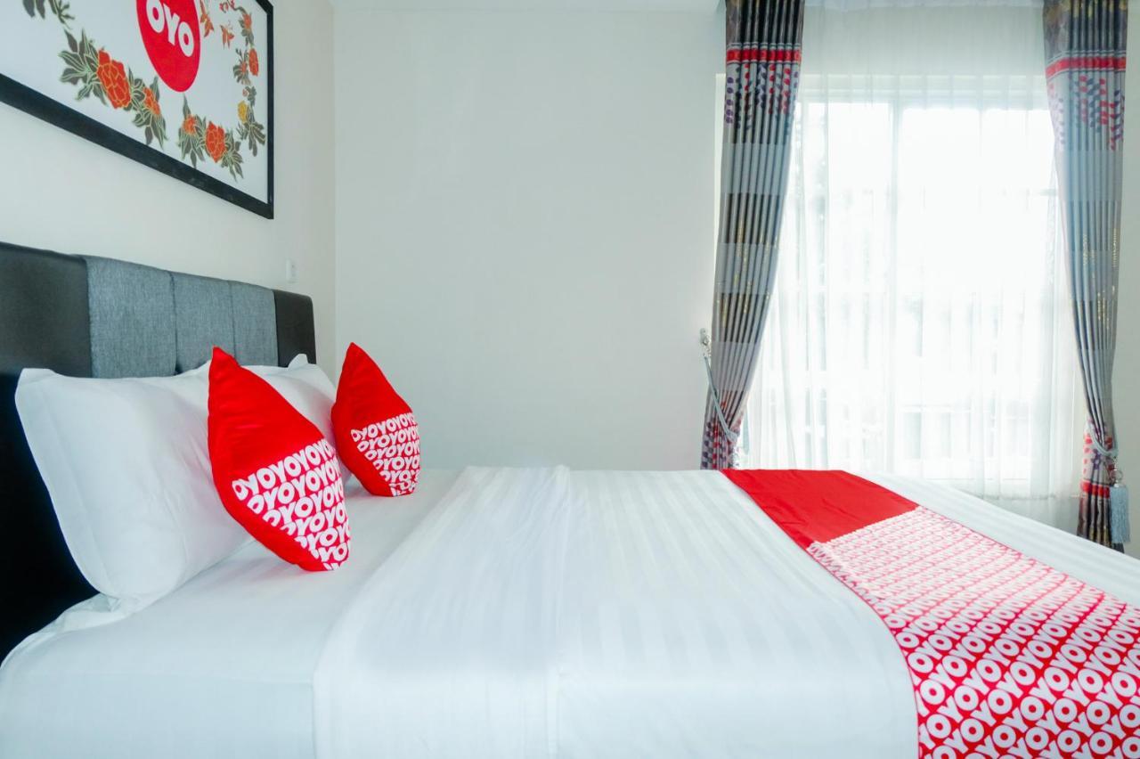 Oyo 696 Hasanah Guest House Syariah De Saphire 말랑 외부 사진