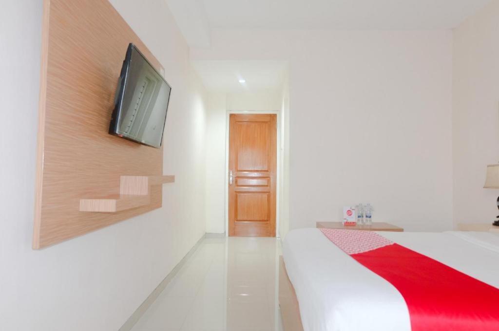 Oyo 696 Hasanah Guest House Syariah De Saphire 말랑 외부 사진