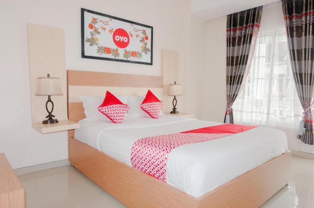 Oyo 696 Hasanah Guest House Syariah De Saphire 말랑 외부 사진